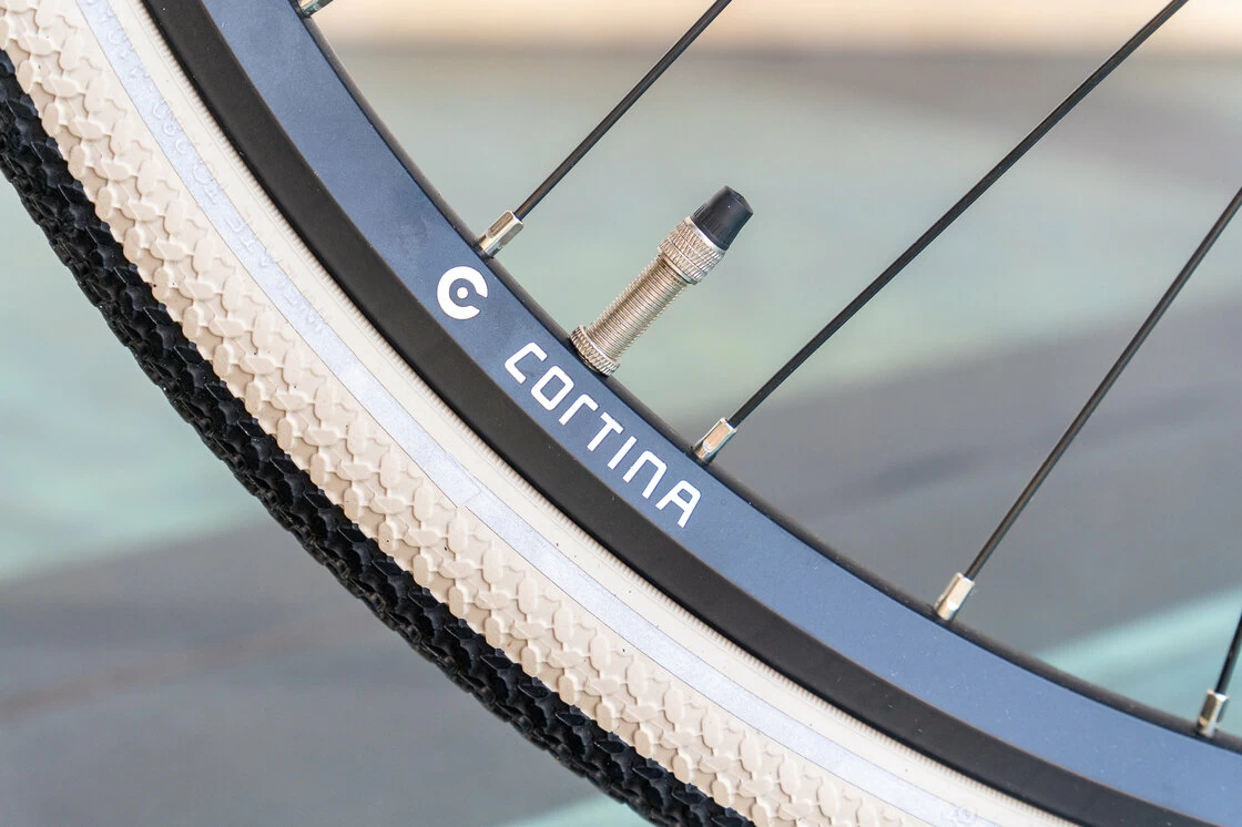 Rower miejski Cortina U4 Męski Black Mat 56