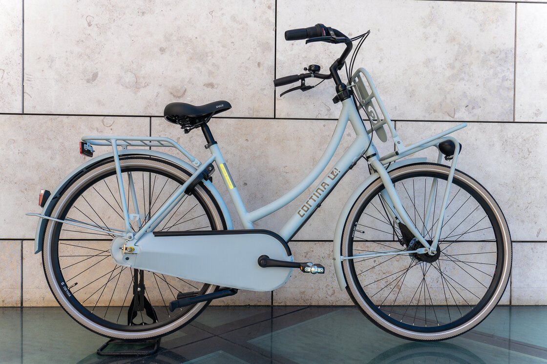 Rower miejski Cortina U4 Smooth Grey Mat