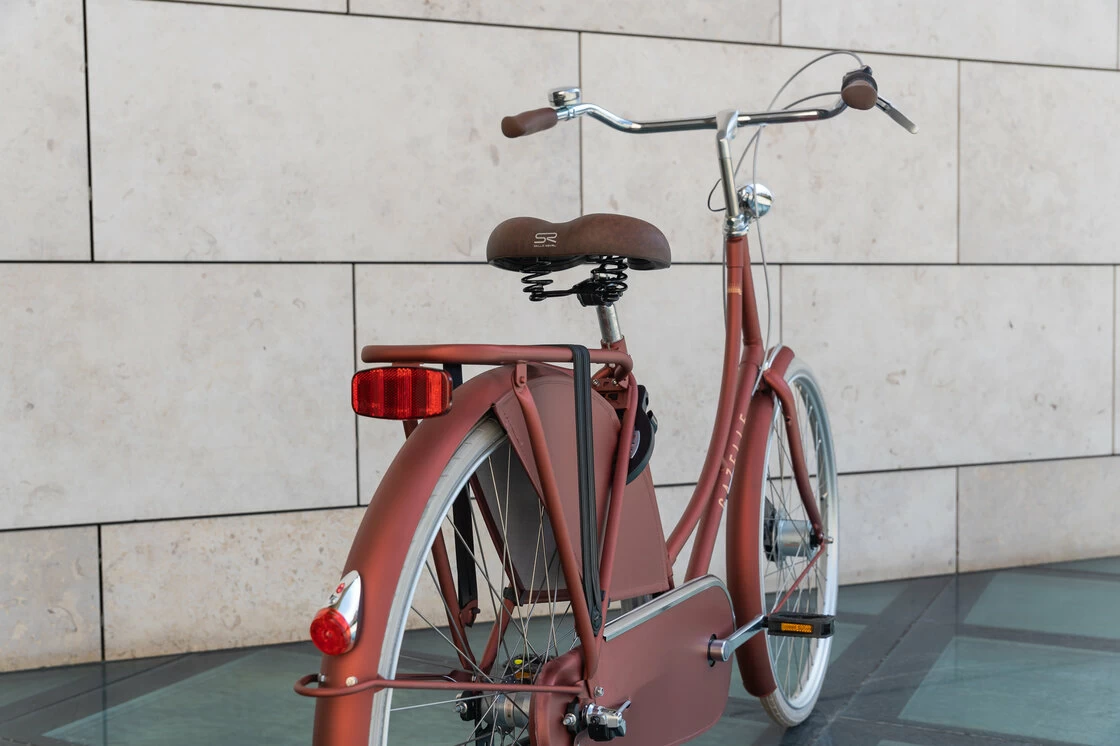 Rower miejski Gazelle Classic Ruby Red Mat 57