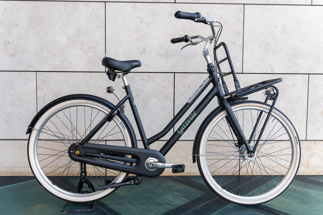 Rower miejski Gazelle Miss Grace Black Mat