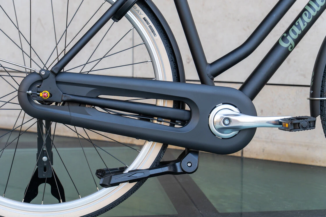 Rower miejski Gazelle Miss Grace Black Mat 59