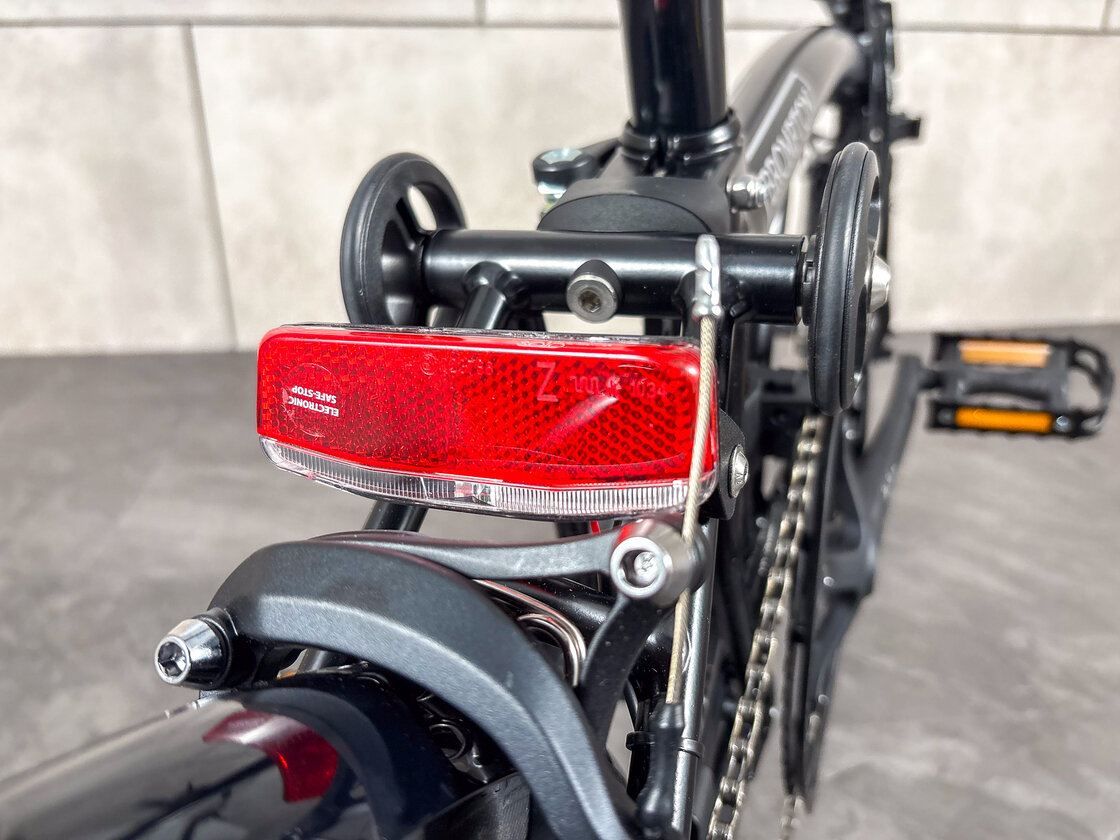 Rower składany Brompton C-Line 4s Dynamo SV8 Matt Black