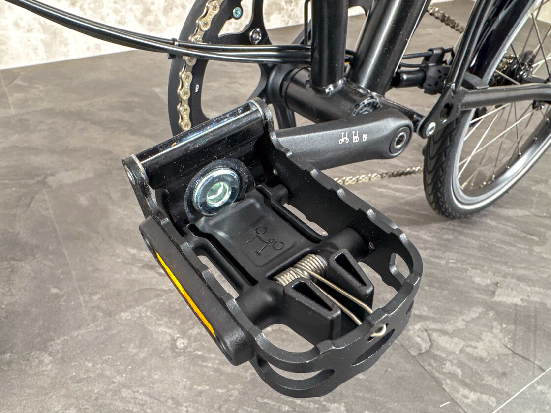 Rower składany Brompton C-Line 4s Dynamo SV8 Matt Black