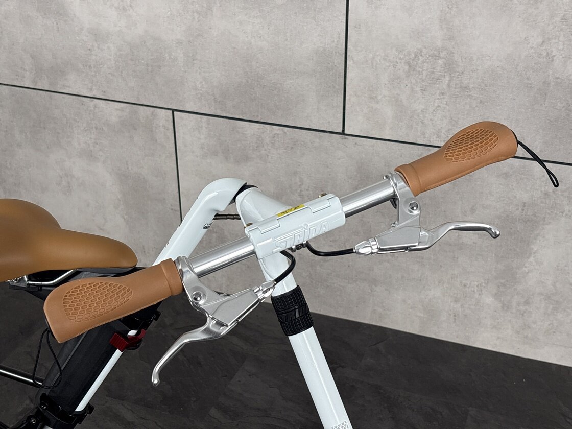 Rower składany STRIDA 5 QR+ 16" na pasku zebatym biały
