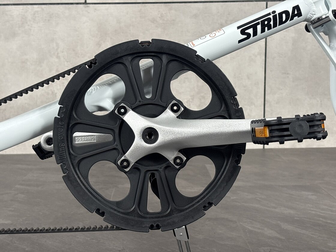 Rower składany STRIDA 5 QR+ 16" na pasku zebatym biały
