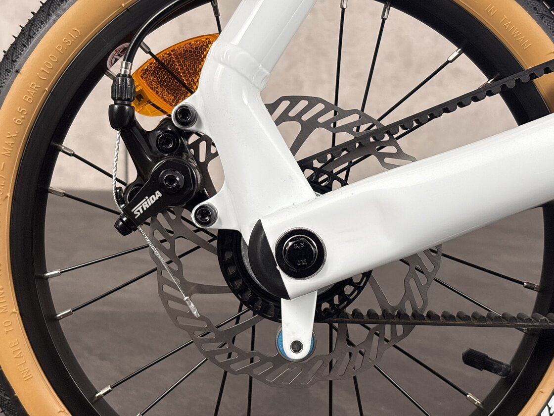 Rower składany STRIDA 5 QR+ 16" na pasku zebatym biały