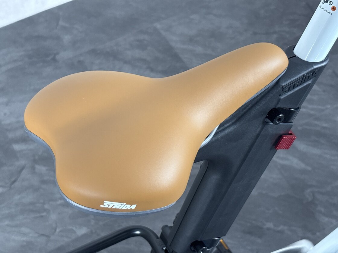 Rower składany STRIDA 5 QR+ 16" na pasku zebatym biały