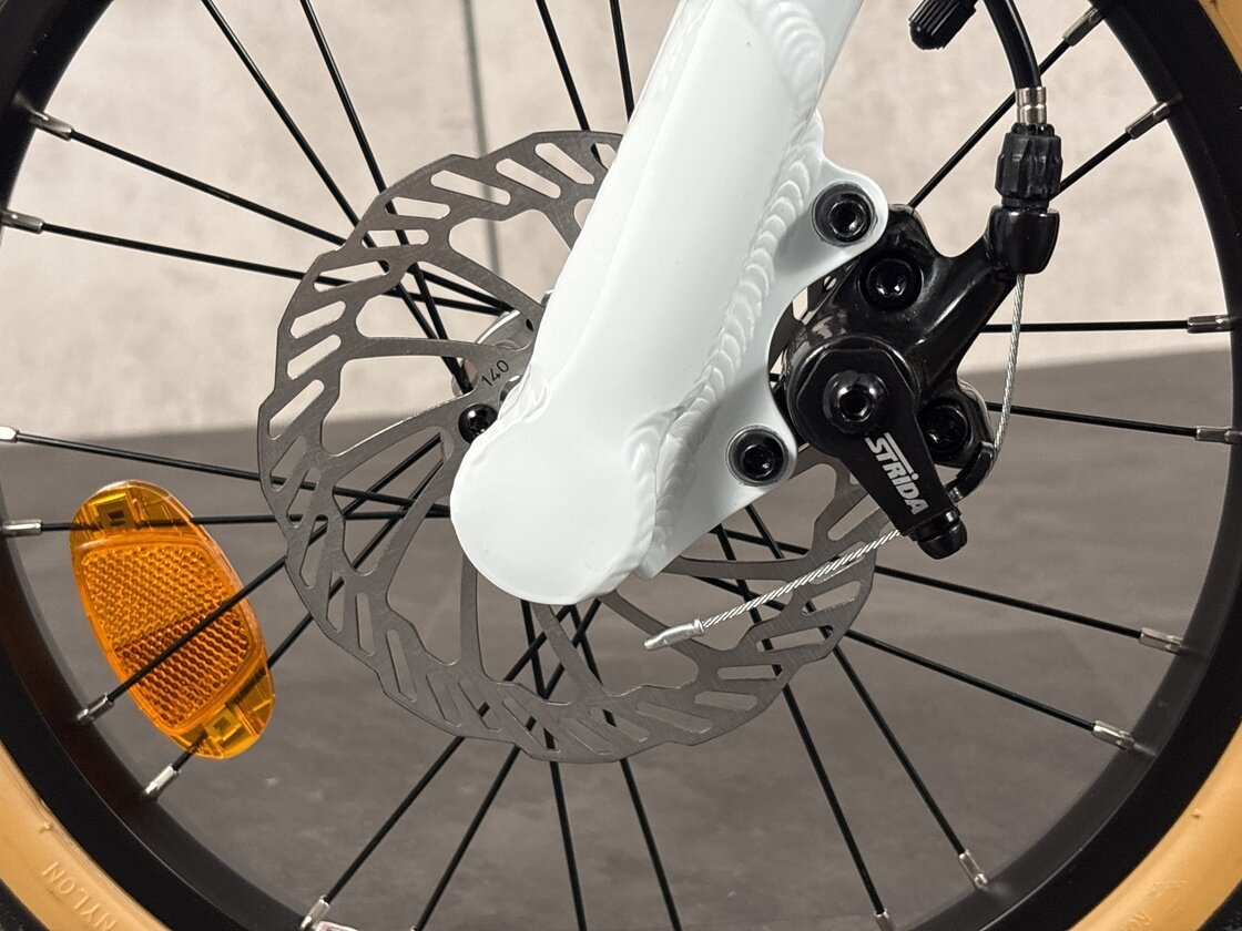 Rower składany STRIDA 5 QR+ 16" na pasku zebatym biały