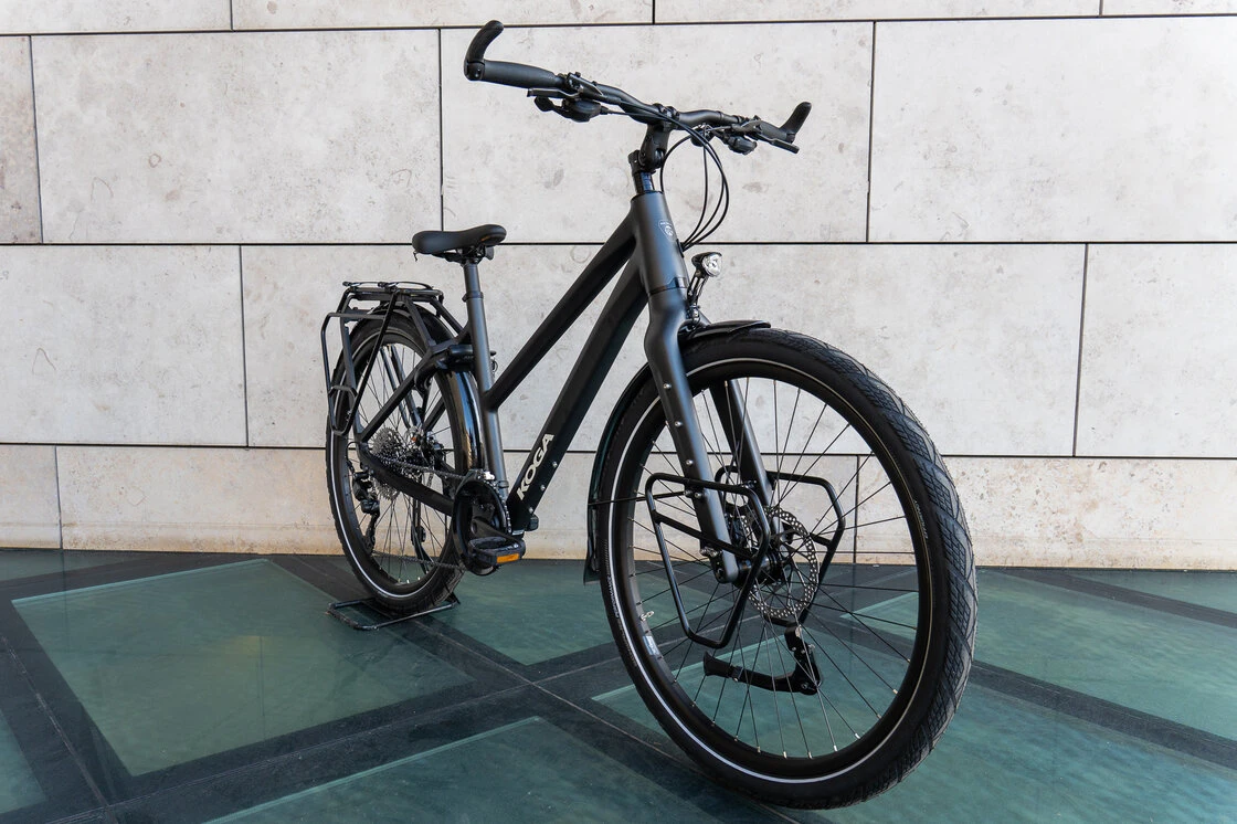 Rower turystyczny KOGA WorldTraveller Unisex Off Black Mat 56