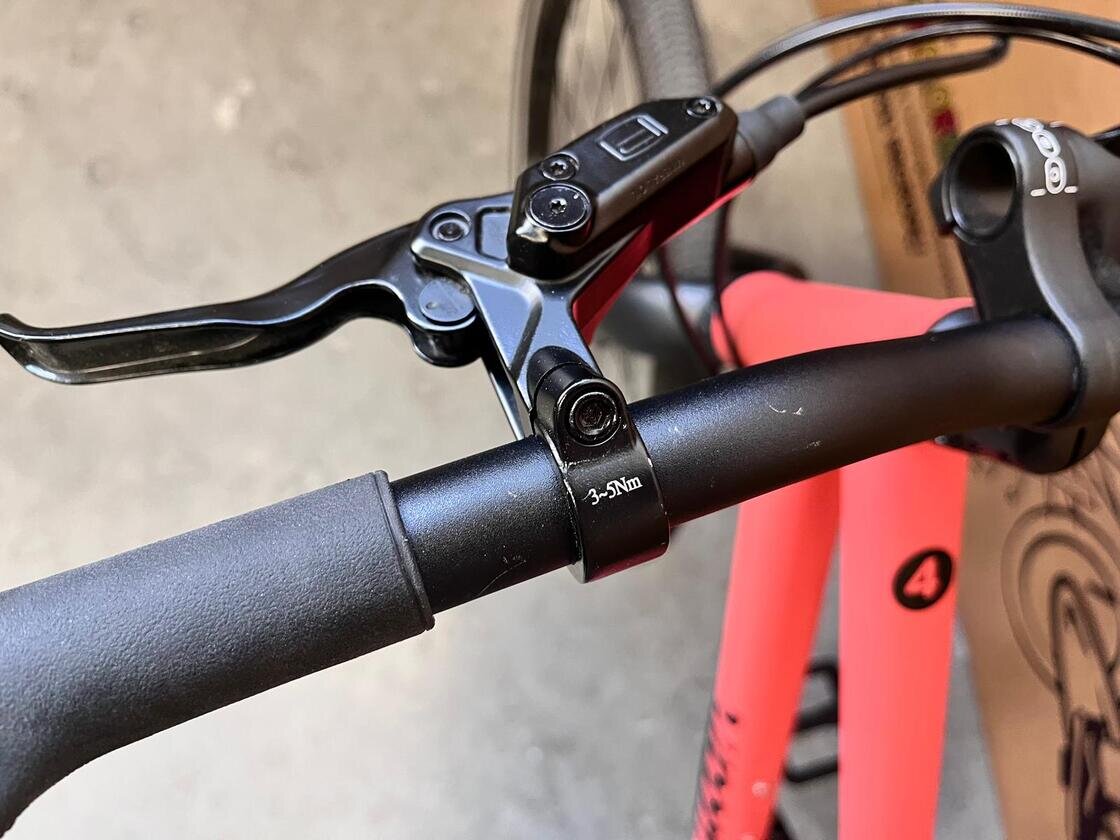 Rower woom 4 Explore Neon Coral OUTLET Neon Coral