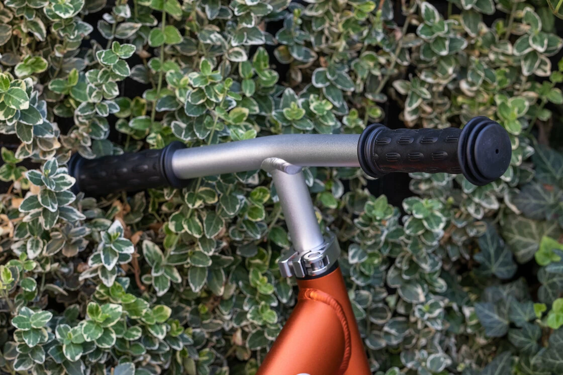 Rowerek biegowy CRUZEE 12" Czarne Koła lekki Pomarańczowy