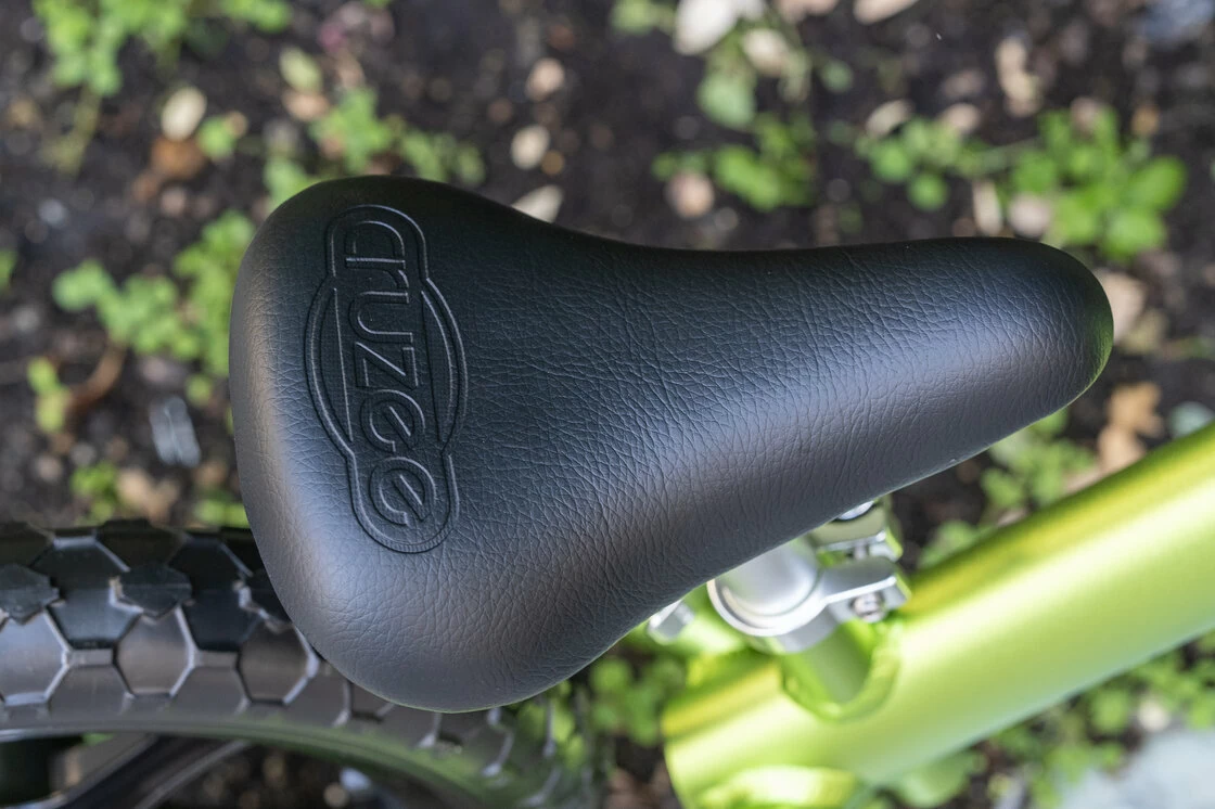 Rowerek biegowy CRUZEE 12" Czarne Koła lekki Zielony/Gładkie siodełko