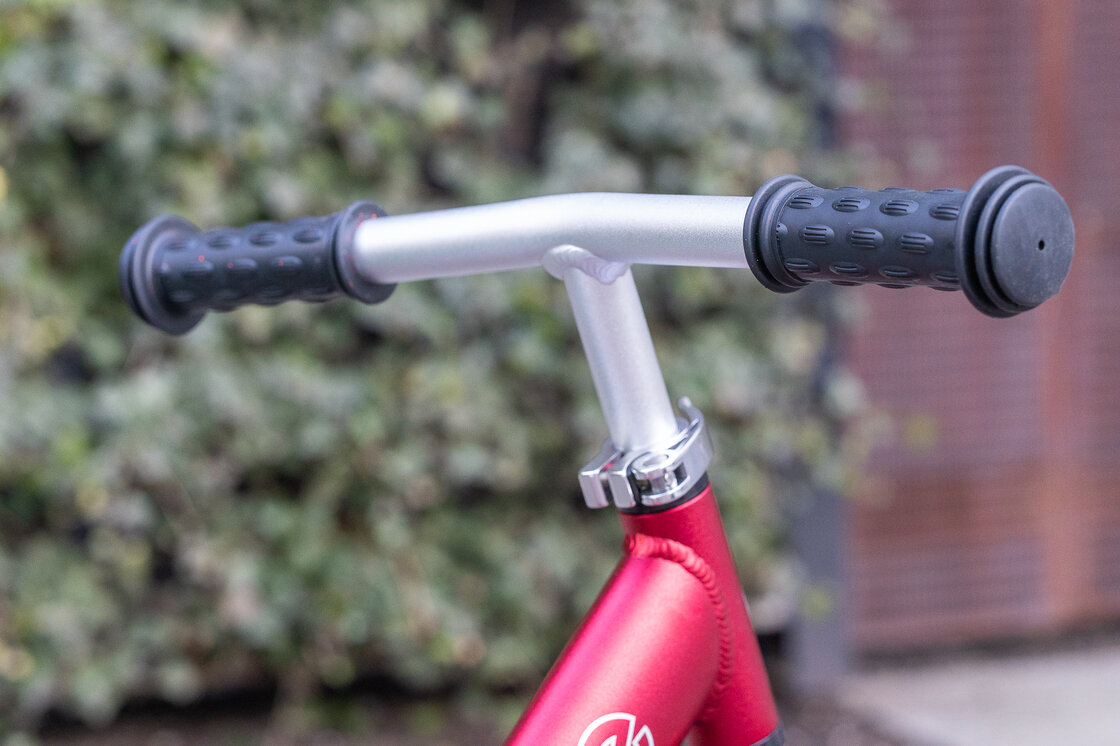 Rowerek biegowy CRUZEE 12" Czerwony - nowe białe siodełko