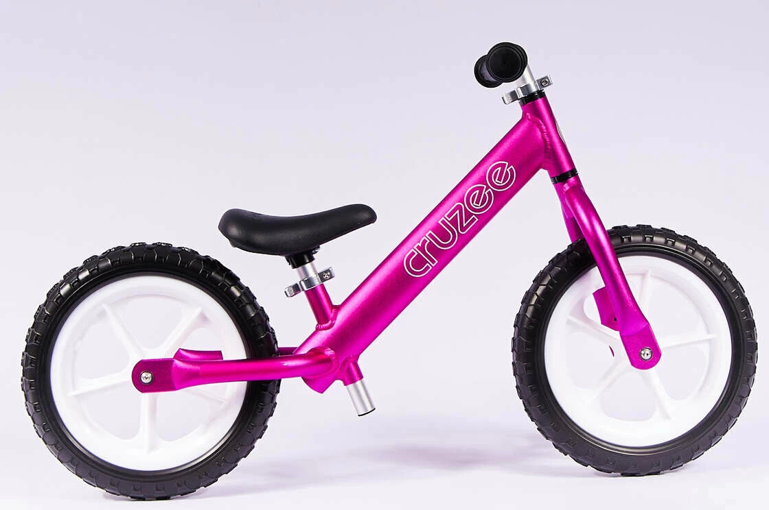 Rowerek biegowy CRUZEE 12" Różowy - czarne siodełko