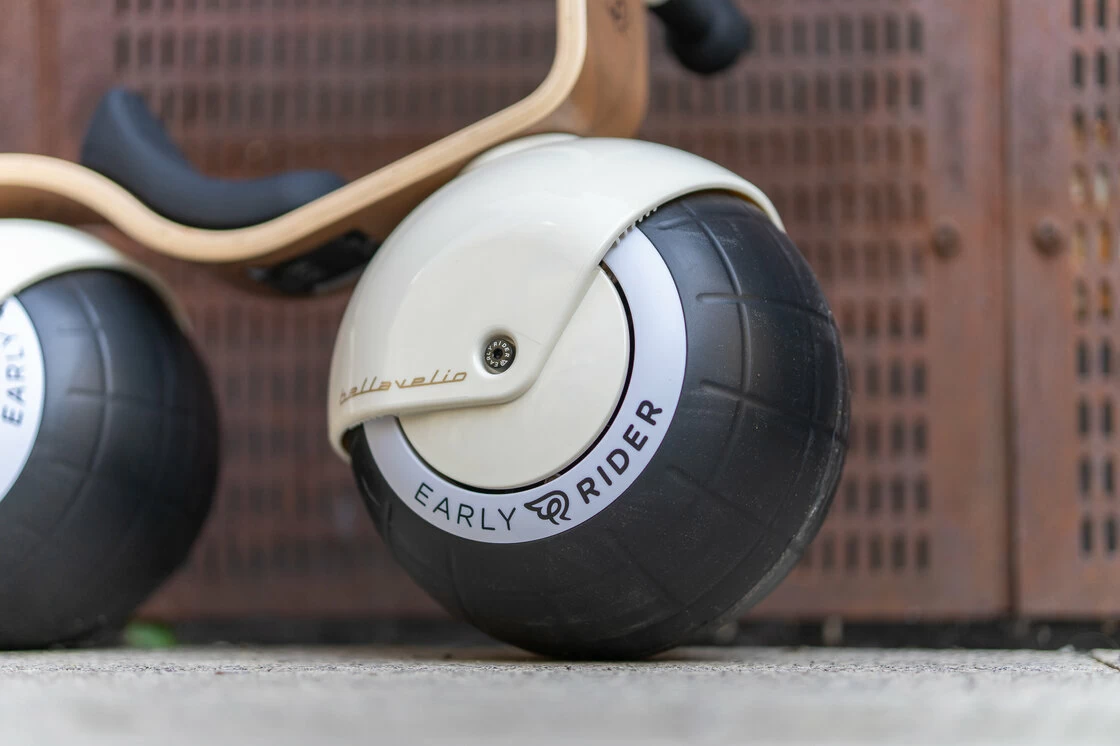 Rowerek biegowy Early Rider BELLA VELIO biały