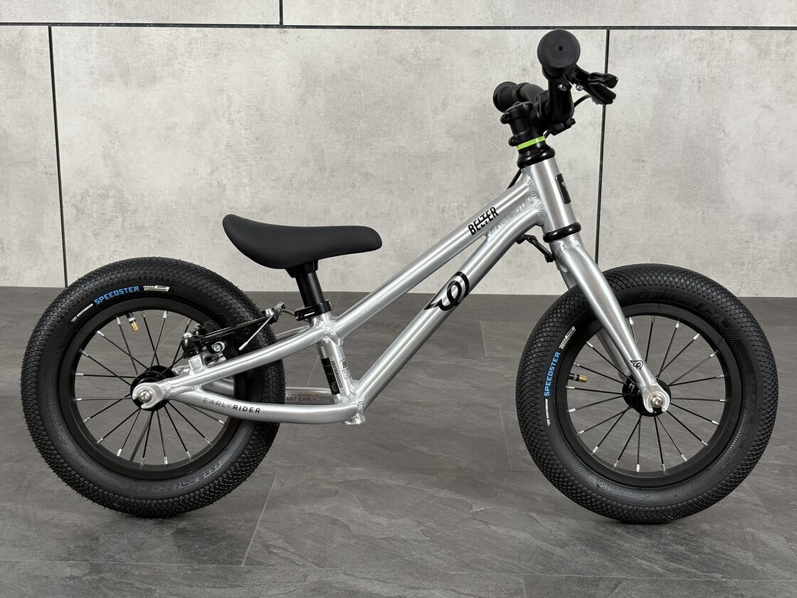 Rowerek biegowy Early Rider Belter 12"  Brushed Aluminium