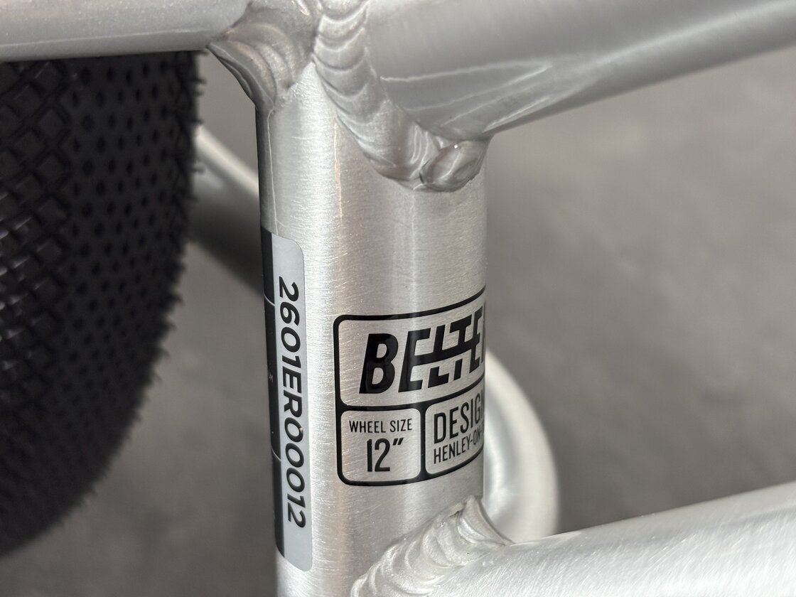 Rowerek biegowy Early Rider Belter 12"  Brushed Aluminium