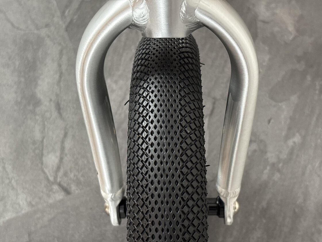 Rowerek biegowy Early Rider Belter 12"  Brushed Aluminium