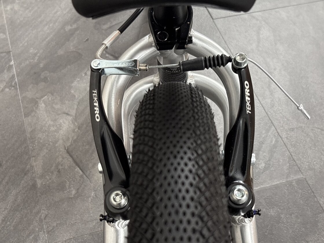 Rowerek biegowy Early Rider Belter 12"  Brushed Aluminium