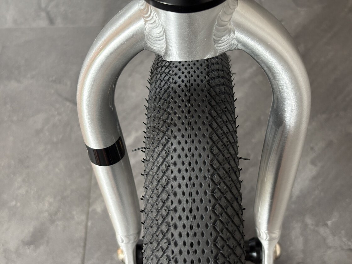 Rowerek biegowy Early Rider Charger 12"  Brushed Aluminium