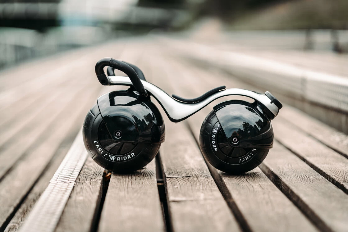 Rowerek biegowy Early Rider Super Velio srebrny 