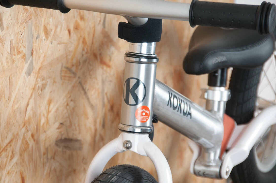 Rowerek biegowy Kokua LIKEaBIKE Jumper Biało-Perłowy