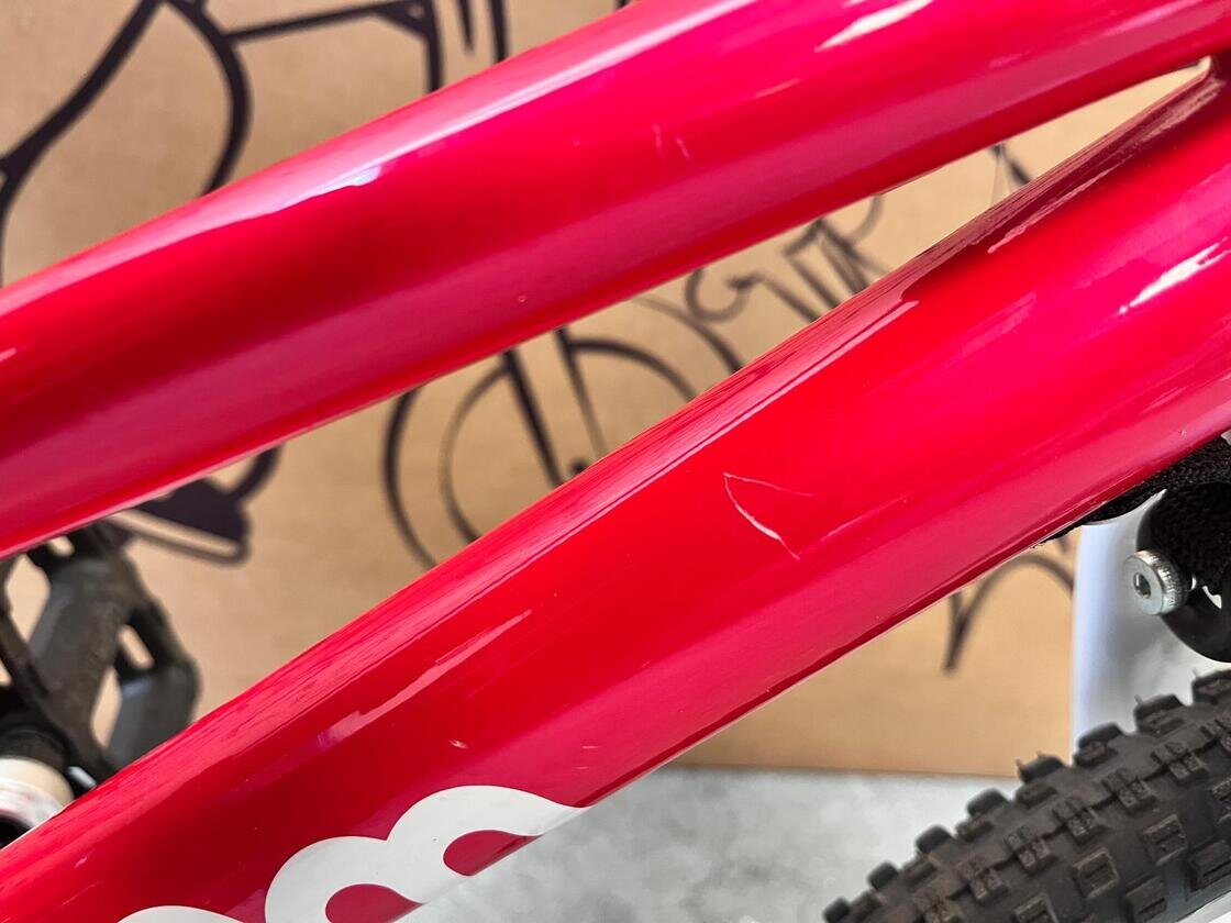 Rowerek dziecięcy woom GO 2 czerwony OUTLET Czerwony