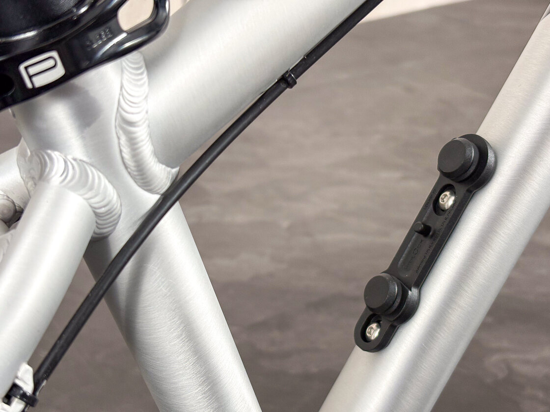 Rowerek dziecięcy z amortyzatorem Early Rider Charger 20"  Brushed Aluminium
