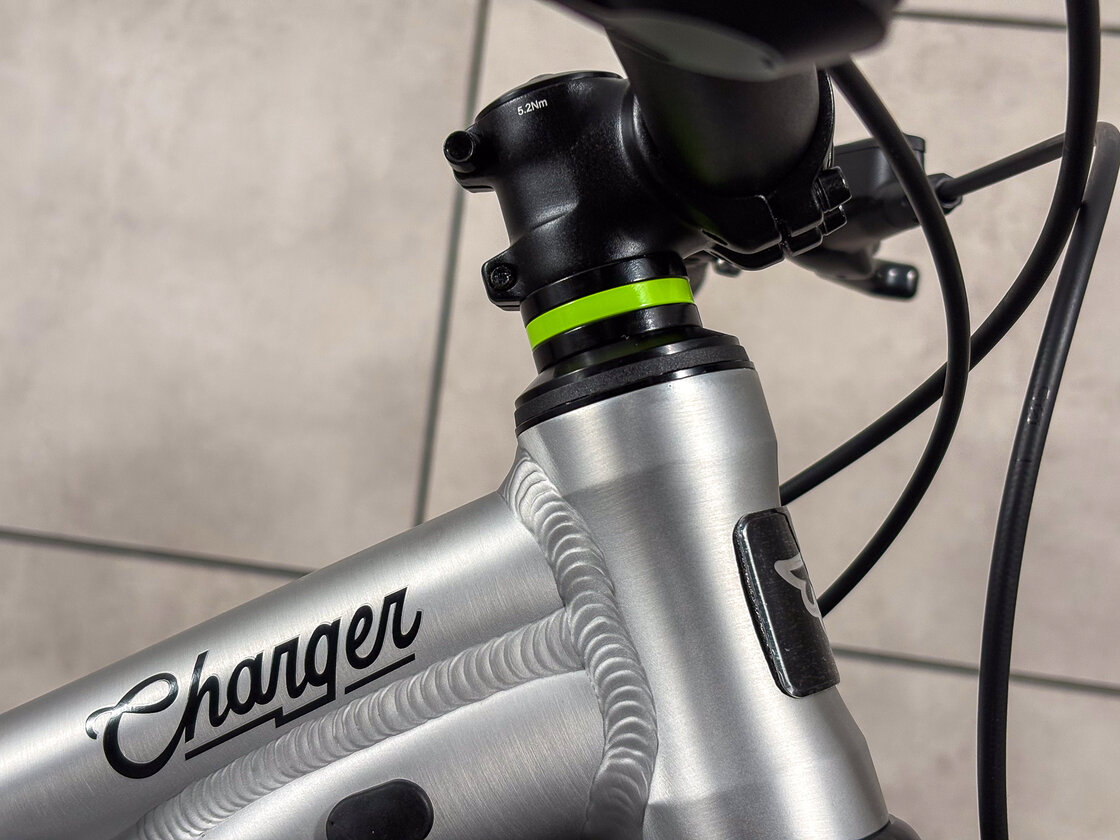 Rowerek dziecięcy z amortyzatorem Early Rider Charger 20"  Brushed Aluminium