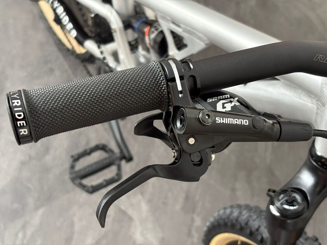 Rowerek Full Suspension Early Rider Hellion X20 Brushed