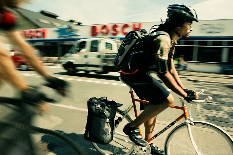 Sakwa miejska Thule Pack ’n Pedal Commuter Czerwona