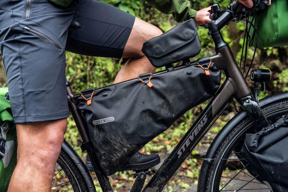 Sakwa na ramę rowerową Ortlieb Bikepacking Fuel-Pack Black