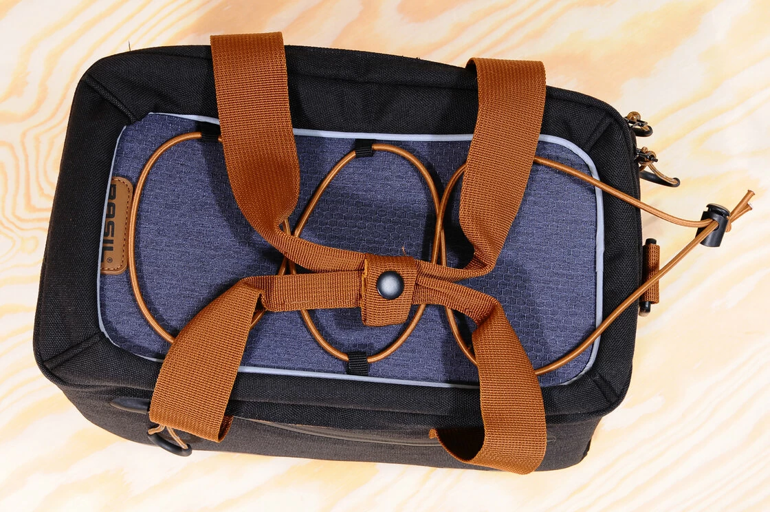 Sakwa na tylny bagażnik rowerowy Basil Miles Trunkbag MIK