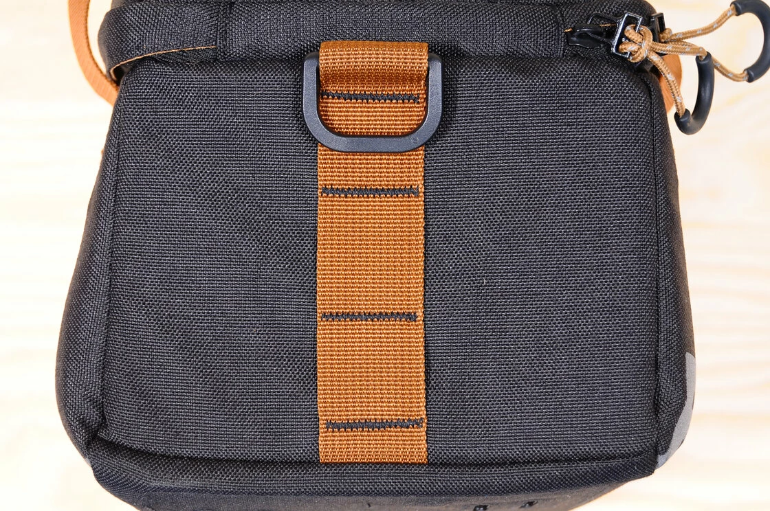 Sakwa na tylny bagażnik rowerowy Basil Miles Trunkbag MIK