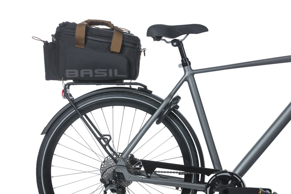 Sakwa na tylny bagażnik rowerowy Basil Miles XL Pro MIK 2.0 Black Slate