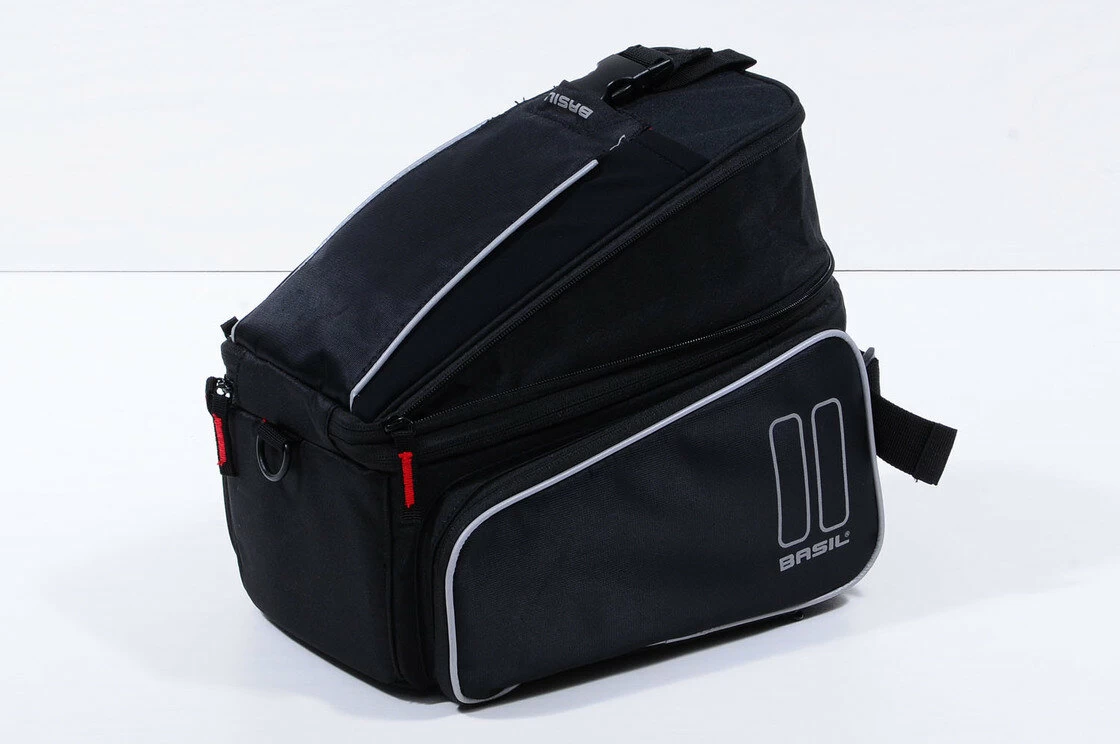 Sakwa na tylny bagażnik rowerowy Basil Sport Desing Trunkbag Czarny / czerwony