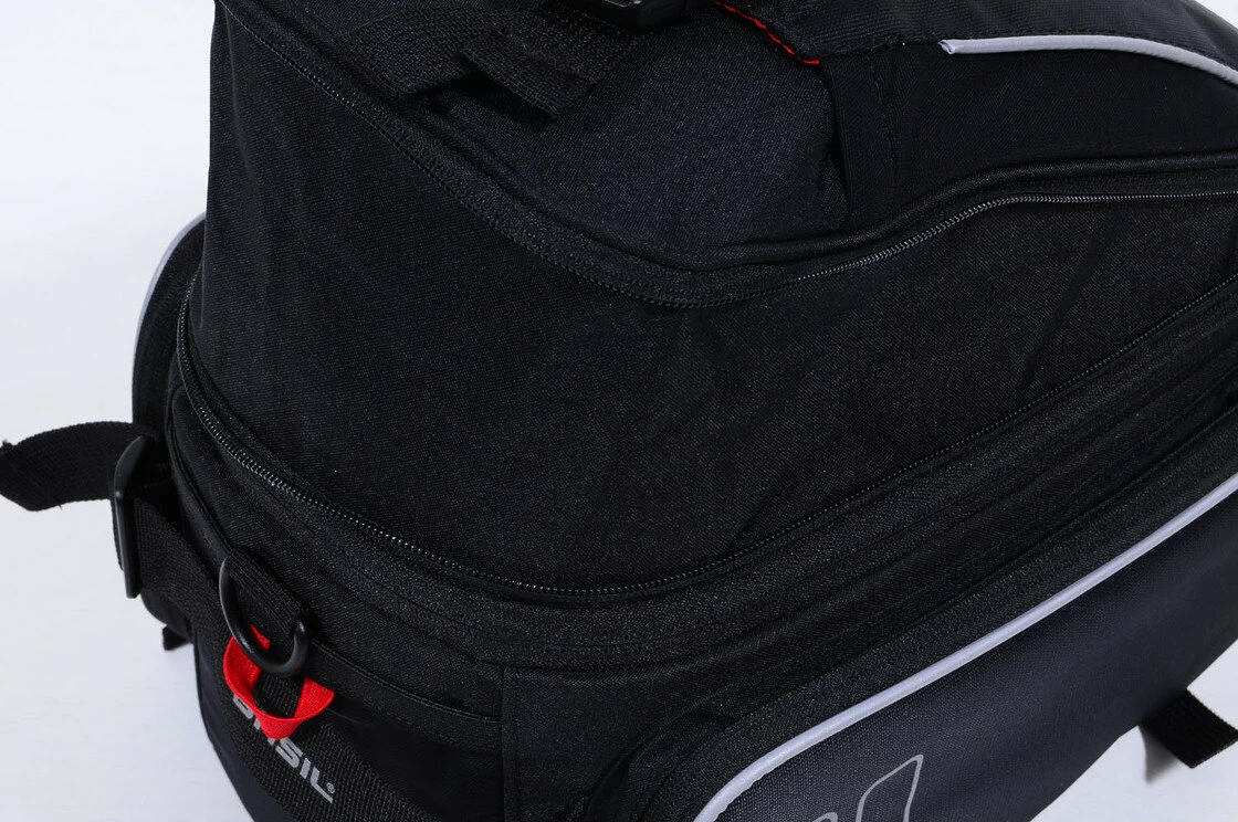 Sakwa na tylny bagażnik rowerowy Basil Sport Desing Trunkbag Czarny / czerwony