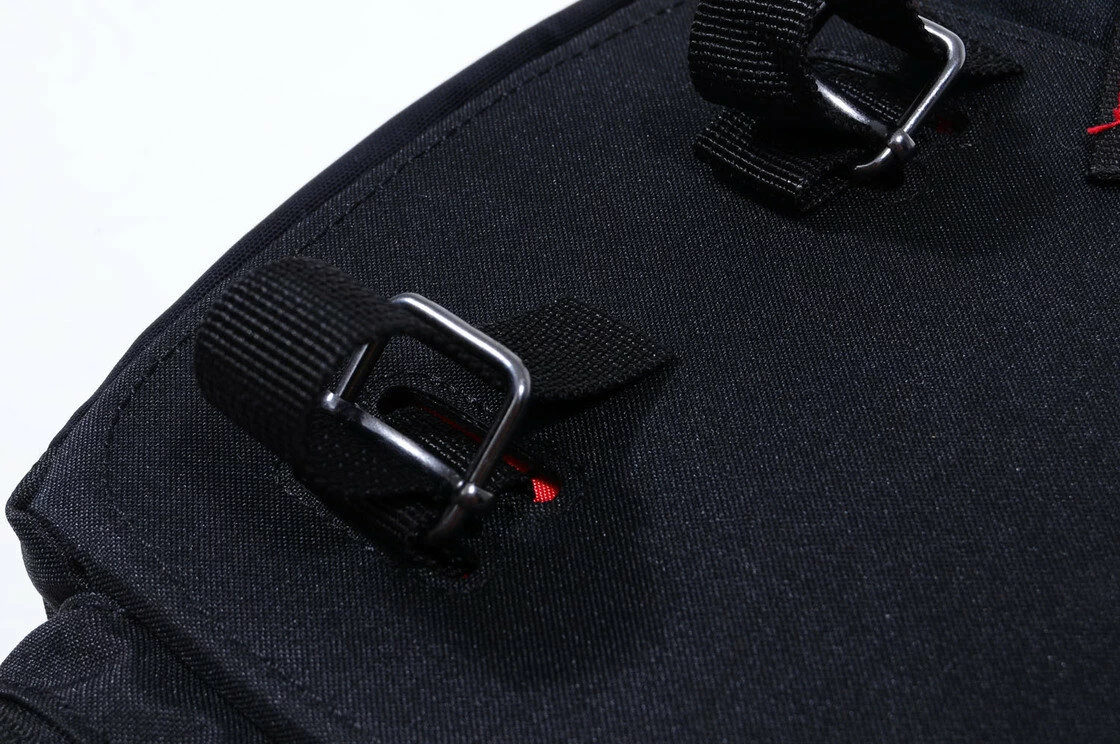 Sakwa na tylny bagażnik rowerowy Basil Sport Desing Trunkbag Czarny / czerwony