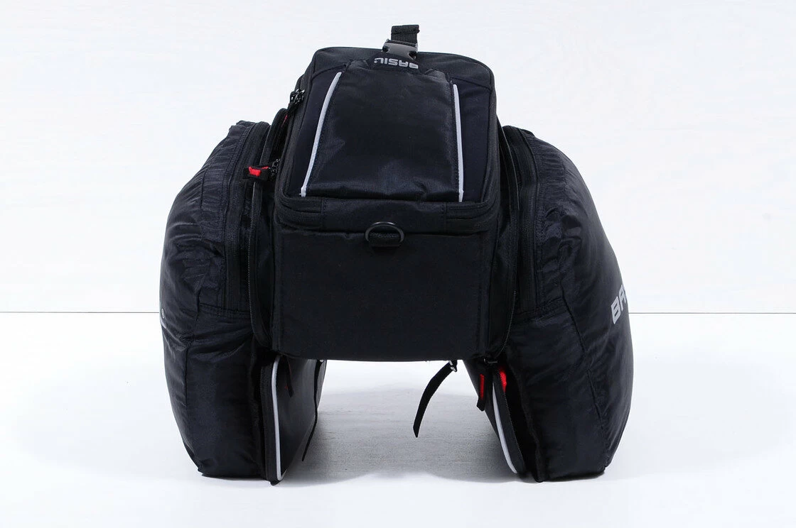 Sakwa na tylny bagażnik rowerowy Basil Sport Desing Trunkbag Czarny / czerwony