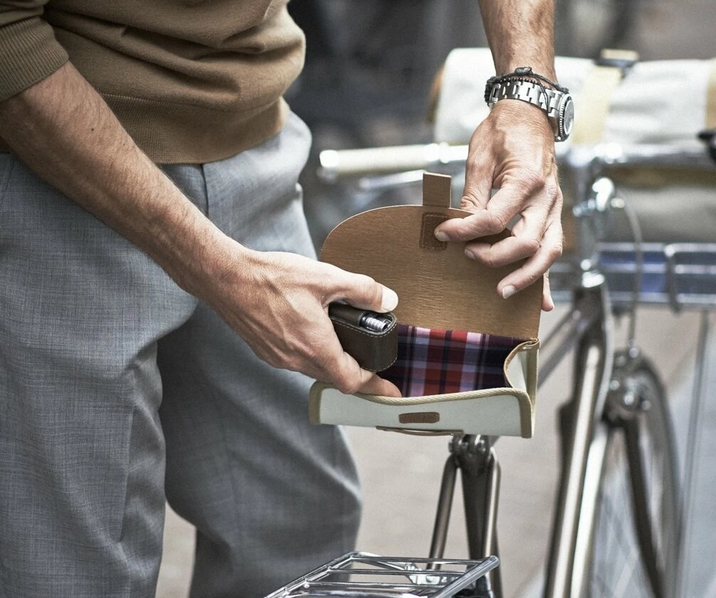 Sakwa podsiodełkowa Basil Portland Saddle Bag Bordowa