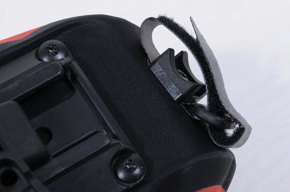 Sakwa podsiodłową Ortlieb Saddle-Bag L Signal Red/Black