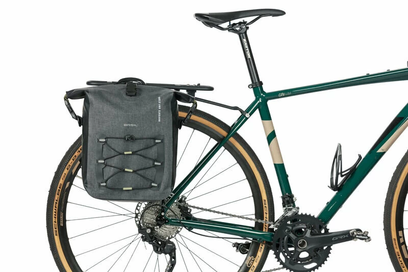 Sakwa rowerowa Basil Navigator Storm MIK Side Black M 12-15 Litrów
