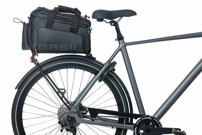 Sakwa rowerowa na tylny bagażnik Basil Miles Pro Czarny (tarpaulin)
