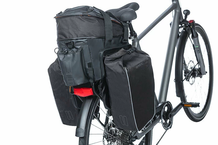 Sakwa rowerowa na tylny bagażnik Basil Miles Pro Czarny (tarpaulin)