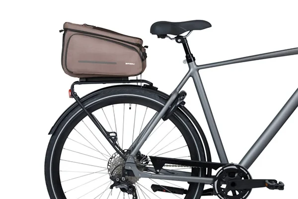 Sakwa rowerowa na tylny bagażnik Basil Move 10-26L MIK 2.0 Brown