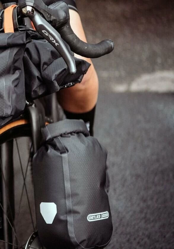 Sakwa rowerowa Ortlieb Bikepacking Fork-Pack na widelec Black Matt 2021