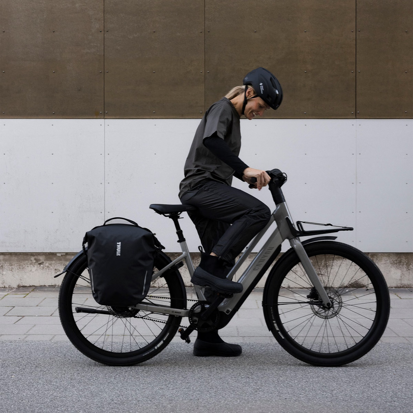 Sakwa rowerowa Thule Shield 22L z InLock  czarne