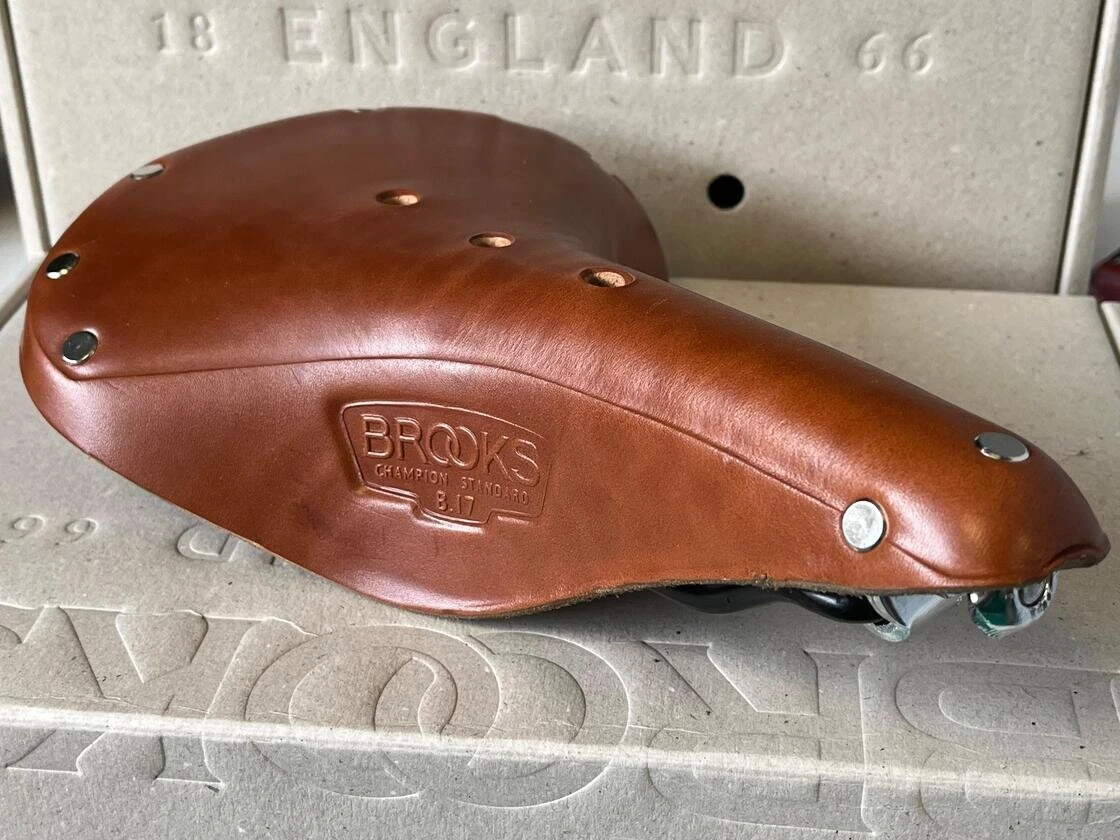 Siodełko Brooks B17 Standard OUTLET miodowe