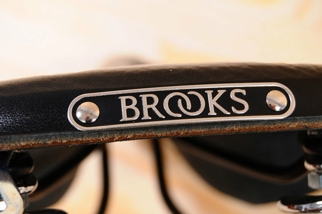 Siodełko Brooks B67 czarne