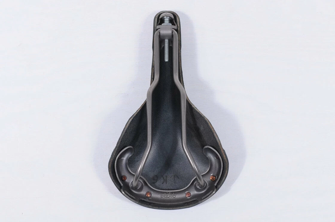 Siodełko Brooks Swift Titanium Kolor: czarny